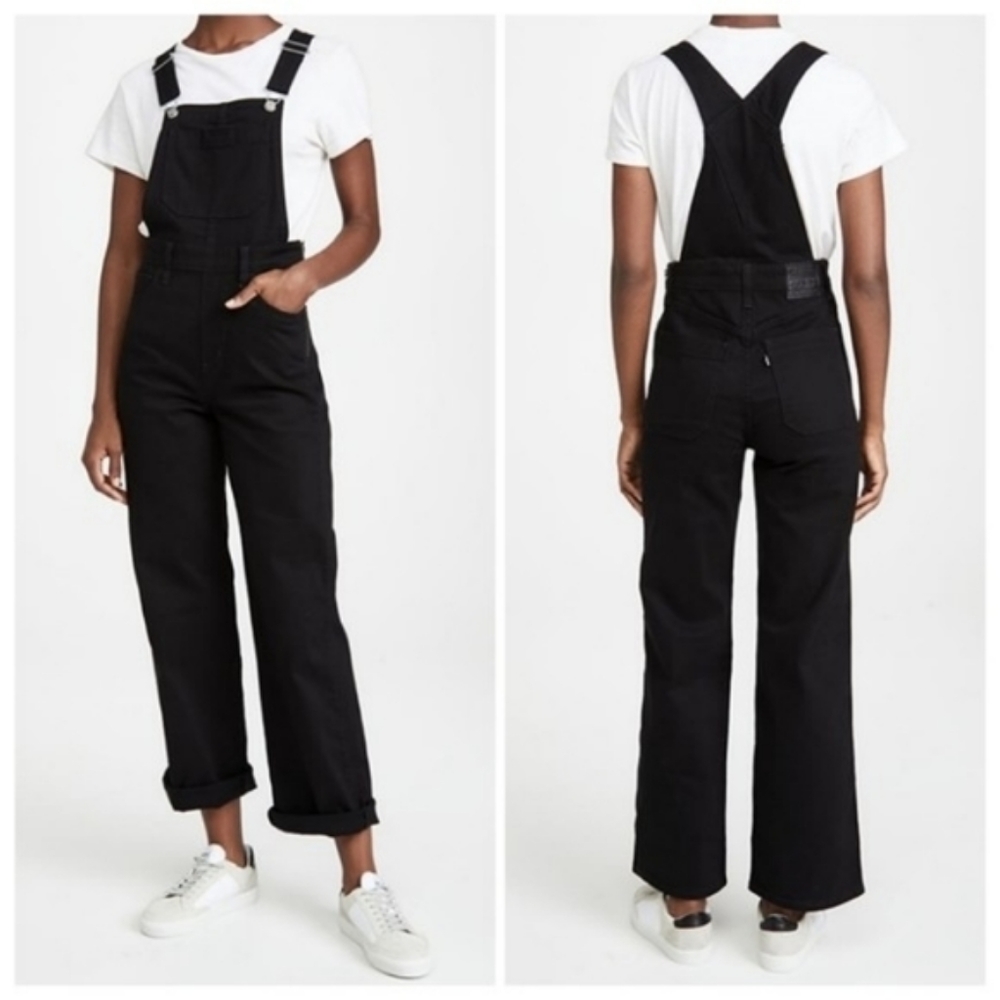 LEVI'S Slouch High Loose Overalls in Cozy Black